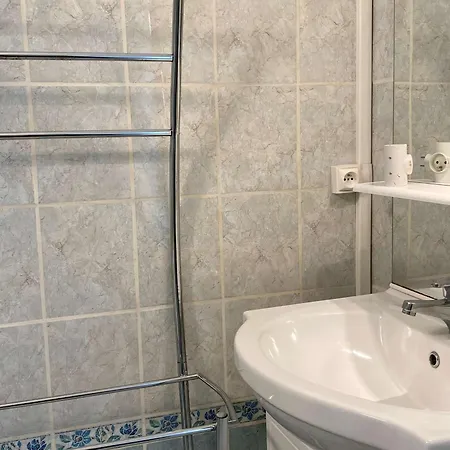 Proche Des Thermes Avec Loggia, Cuisine Equipee Et Electromenager Complet - Fr-1-553-255 Balaruc-les-Bains